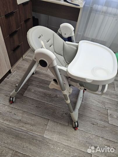 Cтульчик для кoрмлeния peg perego prima pappa
