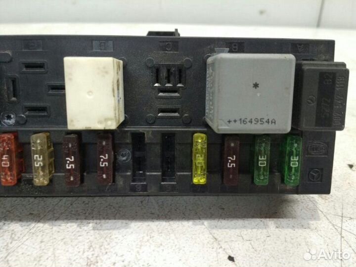 Блок предохранителей Mercedes-Benz C-Class W203