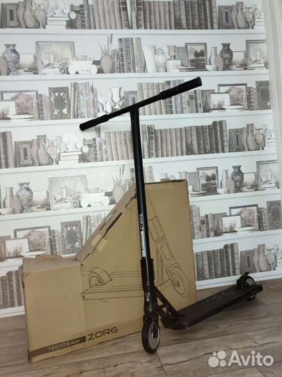 Трюковой самокат tech team zorg