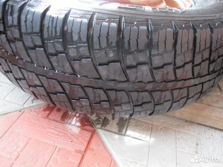 Продам шины с дисками, шину