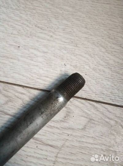 Ось колеса Урал, Днепр новая оцинкованная СССР