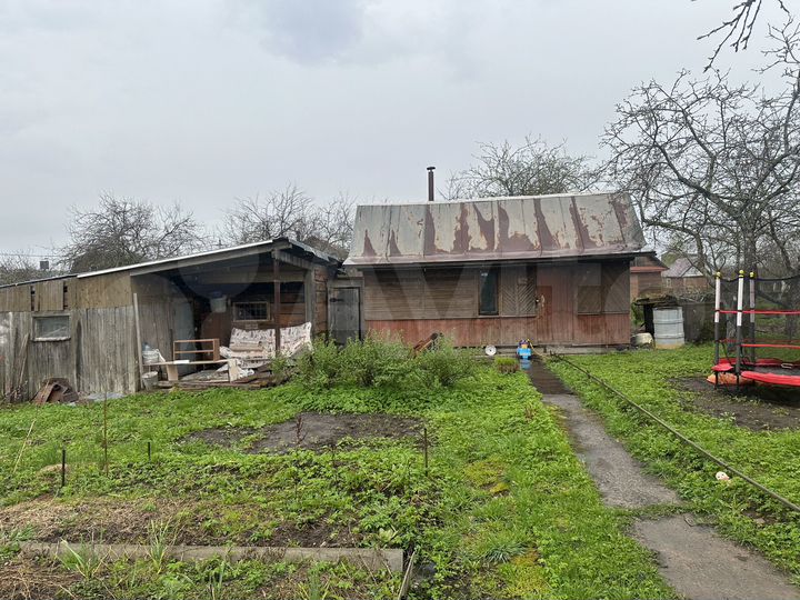 Дом 40 м² на участке 6 сот.