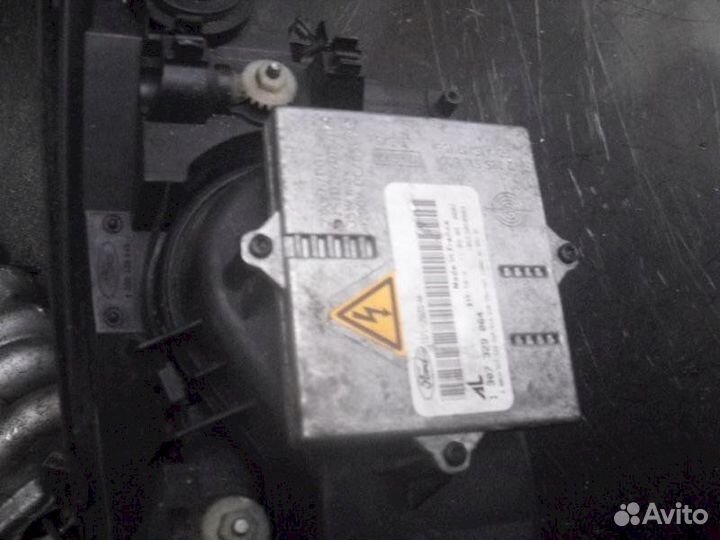 Фара Ford Mondeo 3 (2000-2007)