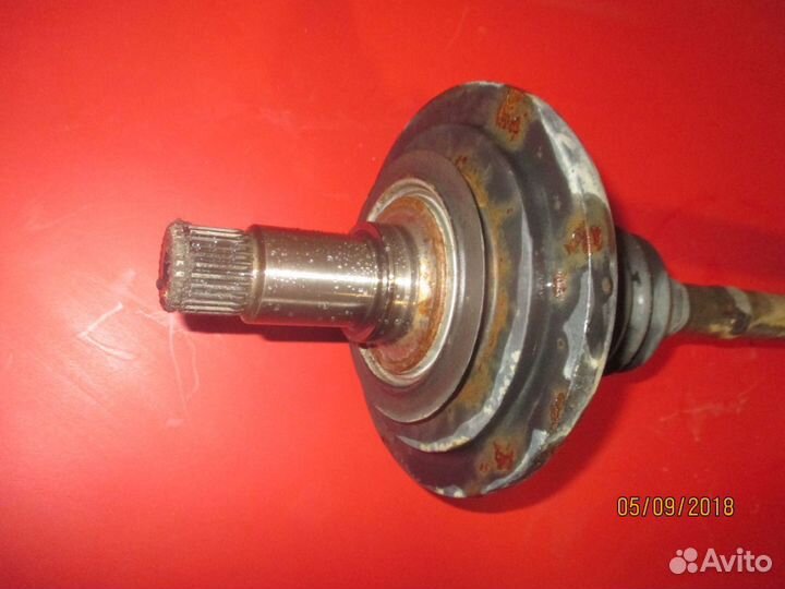 Полуось задняя Mercedes Benz W211 Мерседес