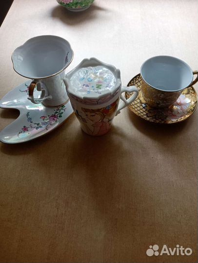 Чайник, чашки чайные пары