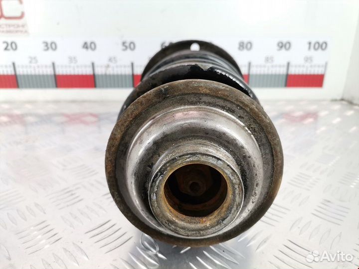 Стойка для Opel Zafira B