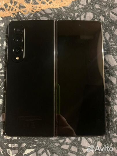 Samsung galaxy Z fold 4 256gb
