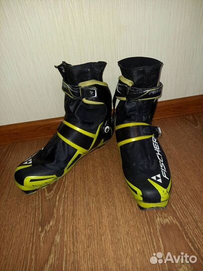Лыжные ботинки fischer carbon lite skate