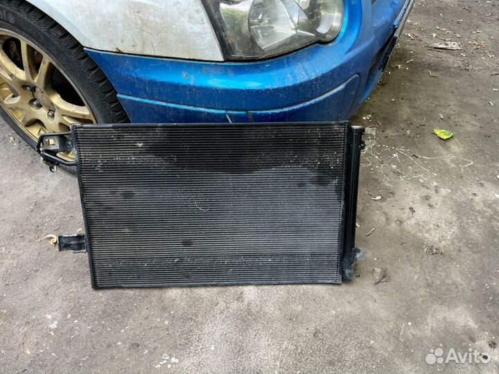 Радиатор кондиционера Volkswagen Multivan T5 1.9
