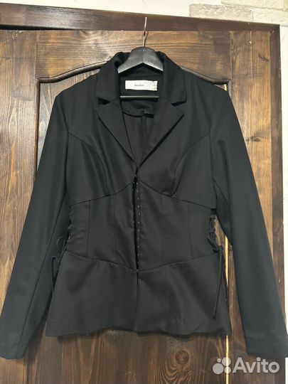 Жакет корсетного кроя