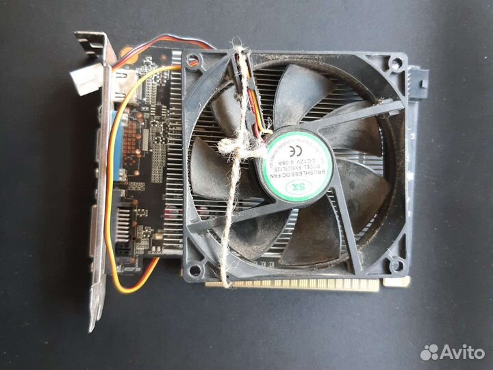MSI GeForce GTX 650 (без родного кулера)