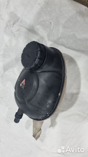 Расширительный бачок mercedes w213