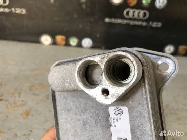 Радиатор масляный Volkswagen Golf 1K BLF 2007