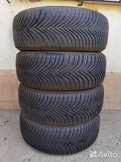 Michelin Alpin 5 205/55 R17 95V