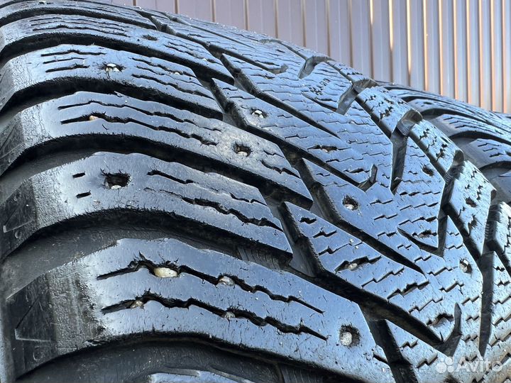 Nokian Tyres Hakkapeliitta 8 SUV 285/60 R18