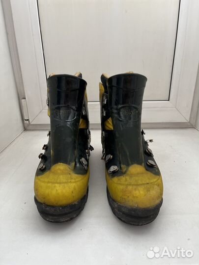 Ботинки пластиковые asolo для альпинизма мужские