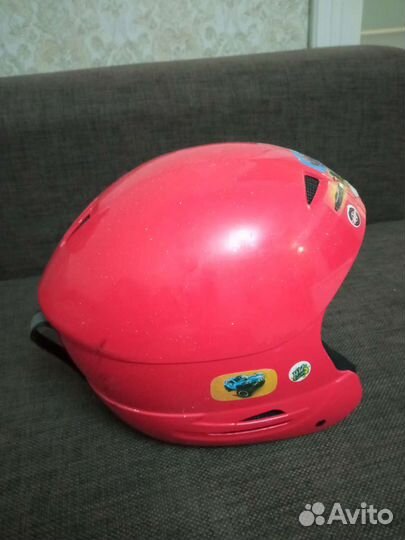 Горнолыжный шлем