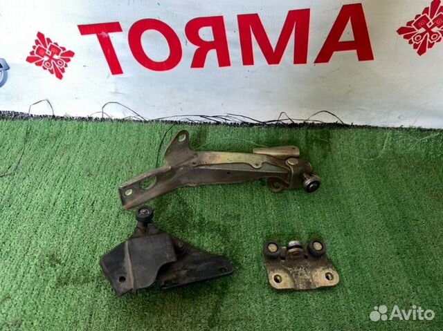 Ролик сдвижной двери Mitsubishi Rvr N11W