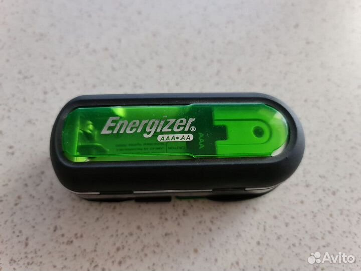 Energizer Зарядное и аккумуляторы Энерджайзер