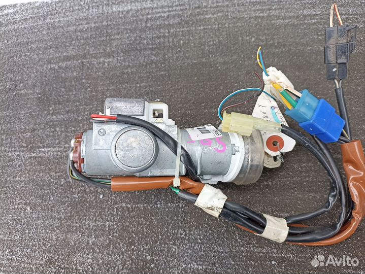 Замок зажигания Subaru forester SG5