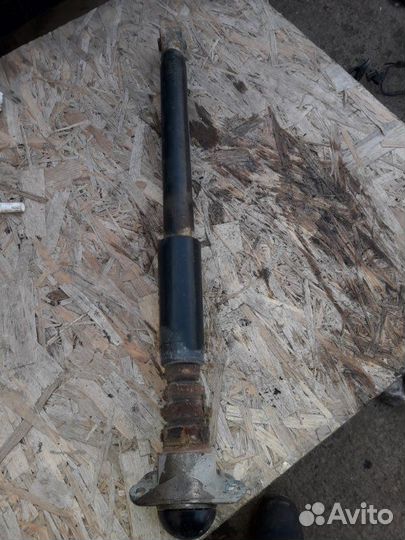 Стойка задняя Skoda Octavia tour AKL 2007