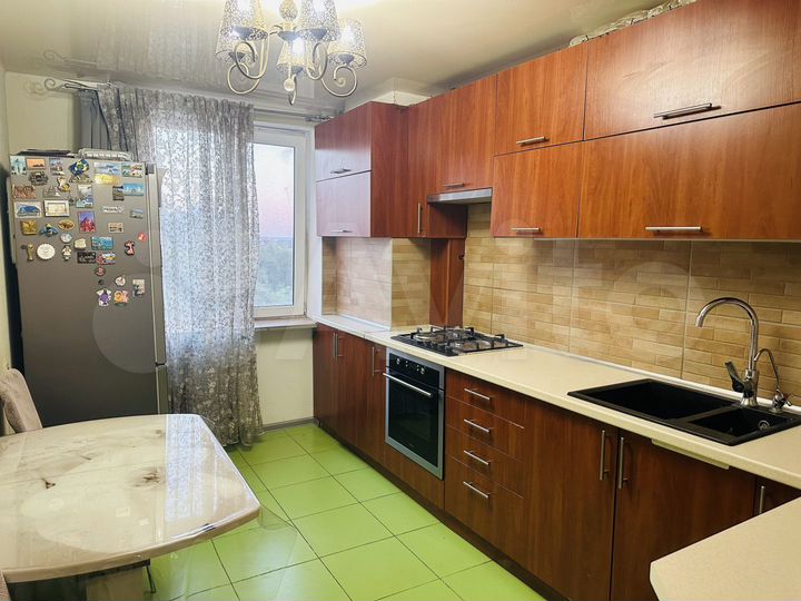 4-к. квартира, 90 м², 7/9 эт.