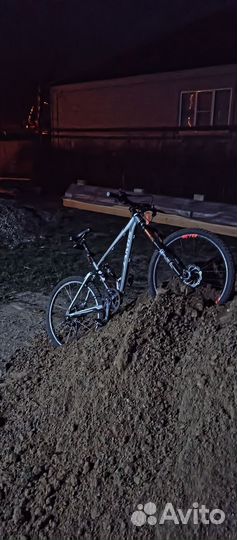 Велосипед dh Jamis dakar