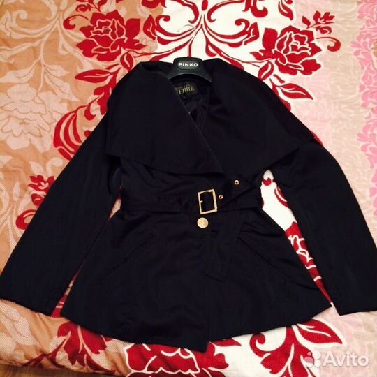 Продам плащ ferre