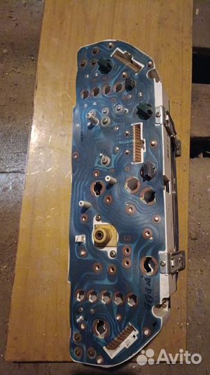 Мазда 323 94г В6 МКПП щиток приборов бу