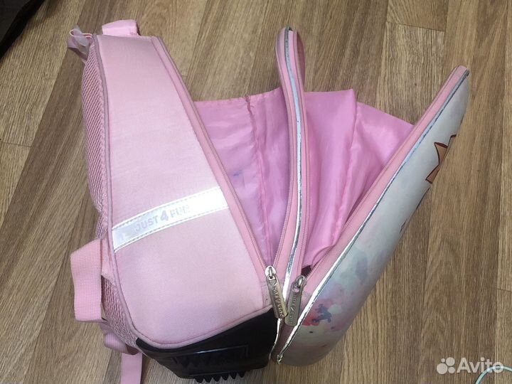 Портфель школьный для девочки