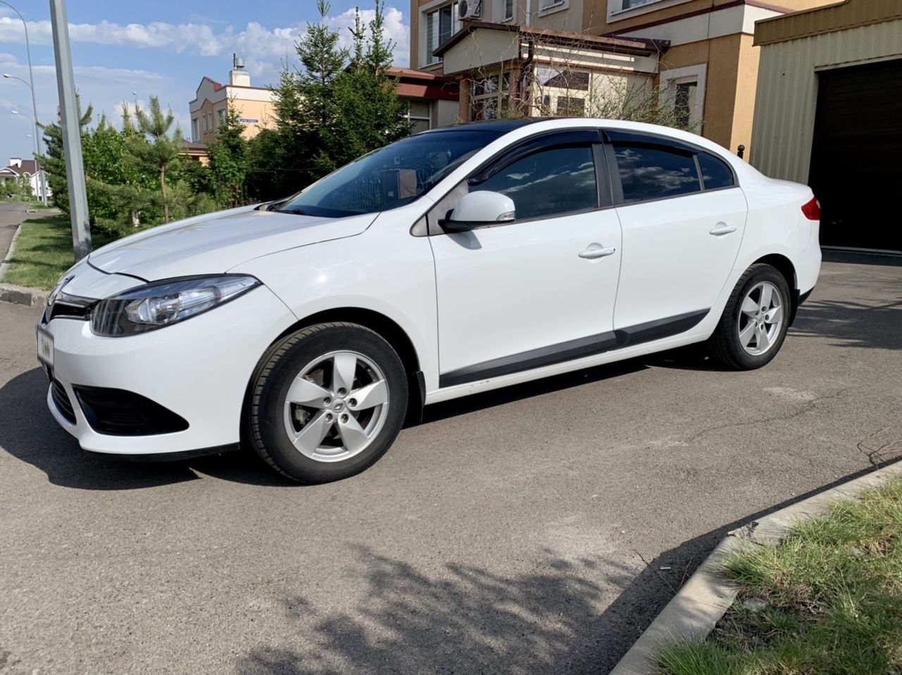 Renault Fluence: фото владельца