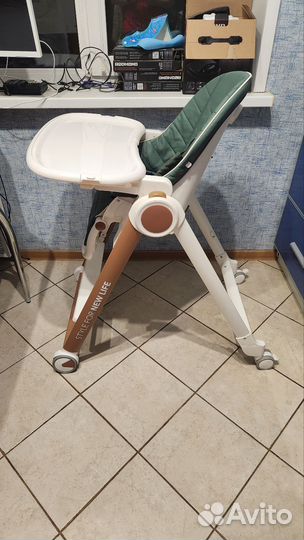 Стульчик для кормления Happy Baby Berny V2