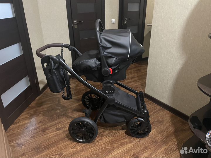 Детские коляски 3 в 1 из эко кожи