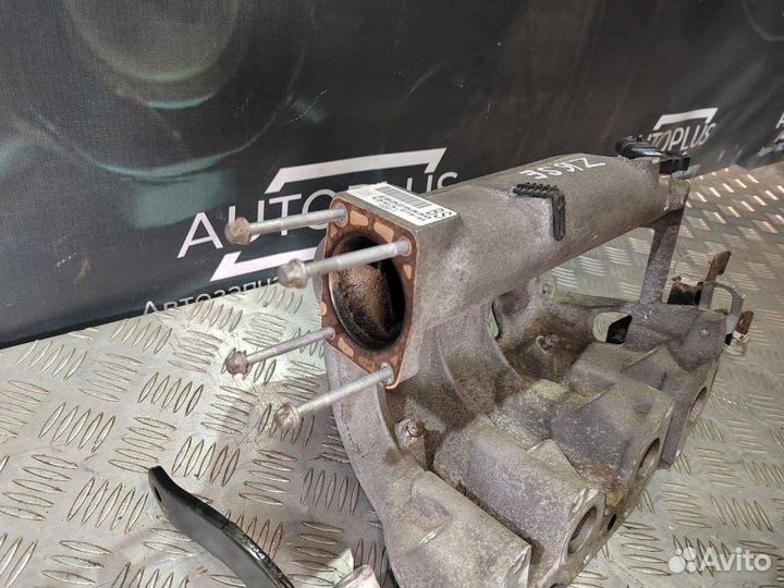 Впускной коллектор Opel Astra G Z16SE