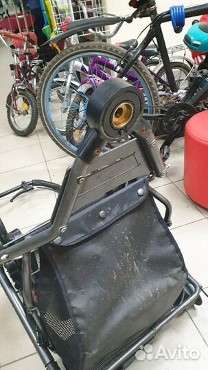 Фиксатор переднего колеса детской коляски,фиксато