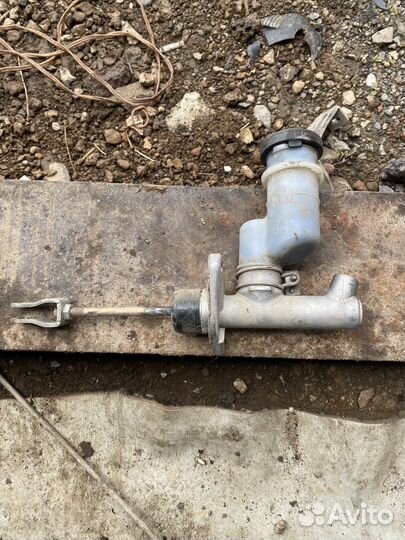 Главный цилиндр сцепления акцент