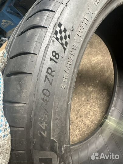 Michelin Pilot Sport 4 225/40 R18 97Y