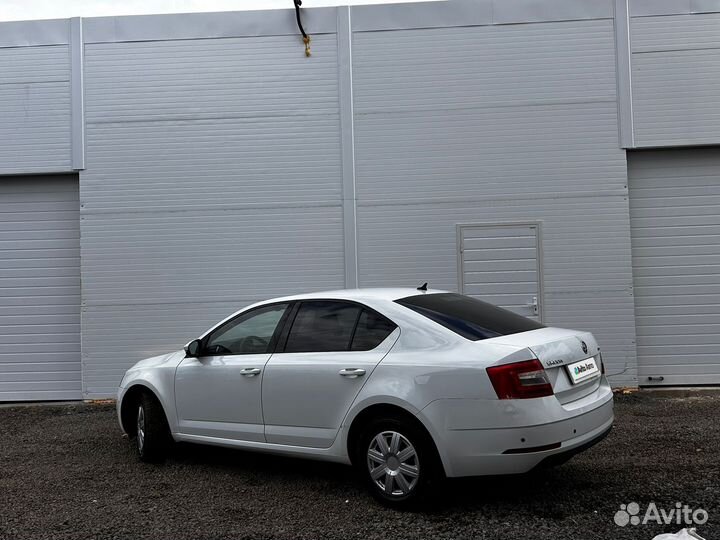 Skoda Octavia 1.6 МТ, 2018, 160 000 км