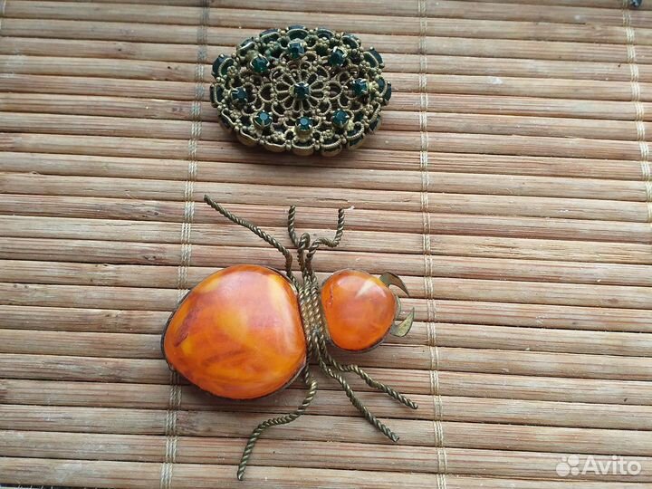 Брошь паук янтарь СССР