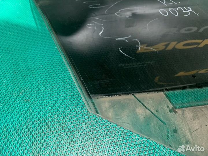 Стекло двери переднее правое Bmw 5-Series F10