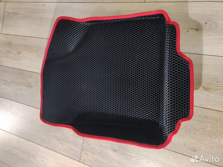 Автоковрики EVA VW Tiguan с бортом Ева