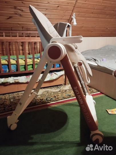 Стульчик для кормления happy baby berny v2