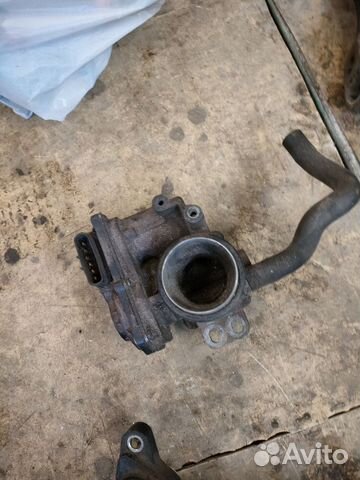 Дроссельная заслонка с впускным колектором