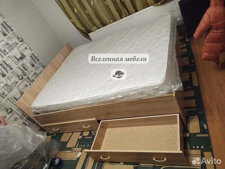 Кровать двуспальная новая 140-200