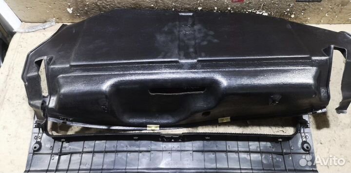 Обшивка багажника комплект Toyota mark 2 jzx100