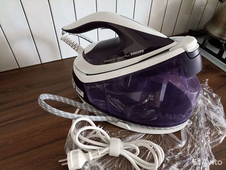 Парогенератор Philips PerfectCare GC7933/30