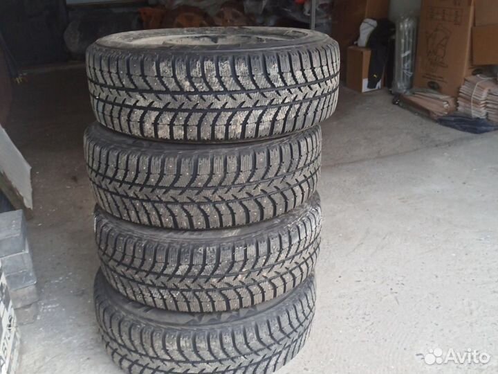 Bridgestone Ice Cruiser 5000 205/65 R16 95