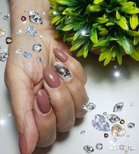 Наращивание, коррекция, гель-лак