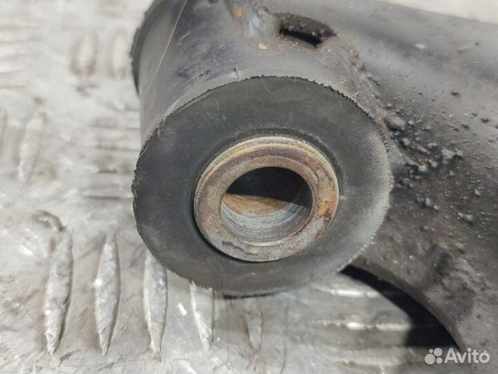 Рычаг подвески передний правый Nissan Sunny FB15