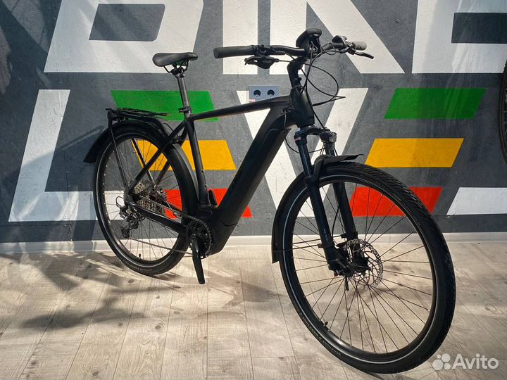 Cube kathmandu hybrid PRO 625